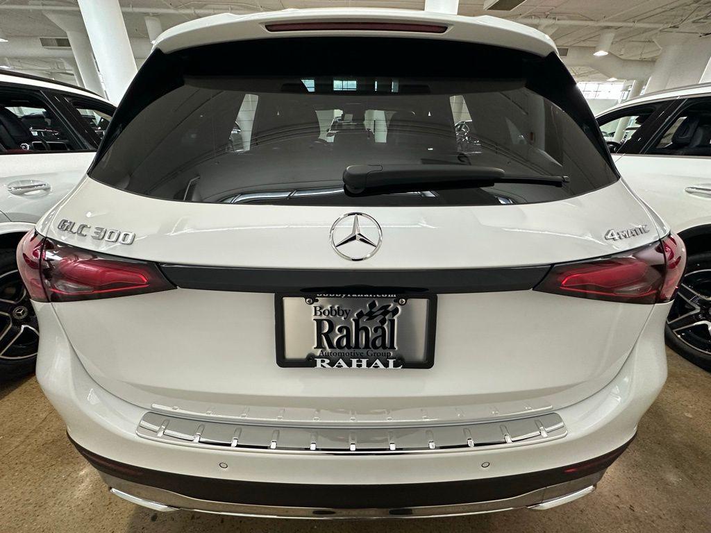 صورة 10 لـ 2026 Mercedes-BENZ GLC