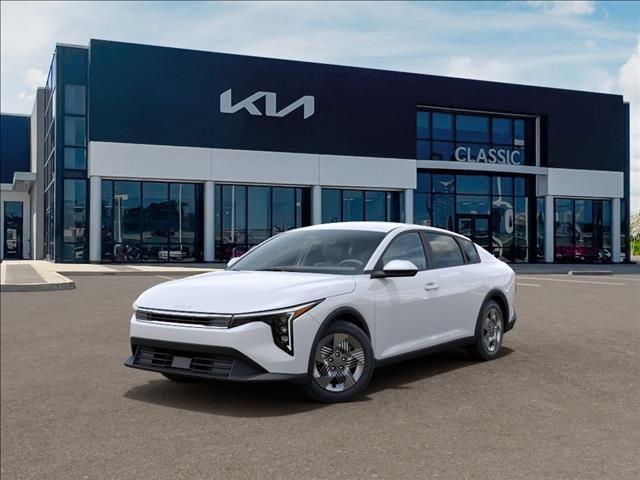 New 2026 Kia K4 LX