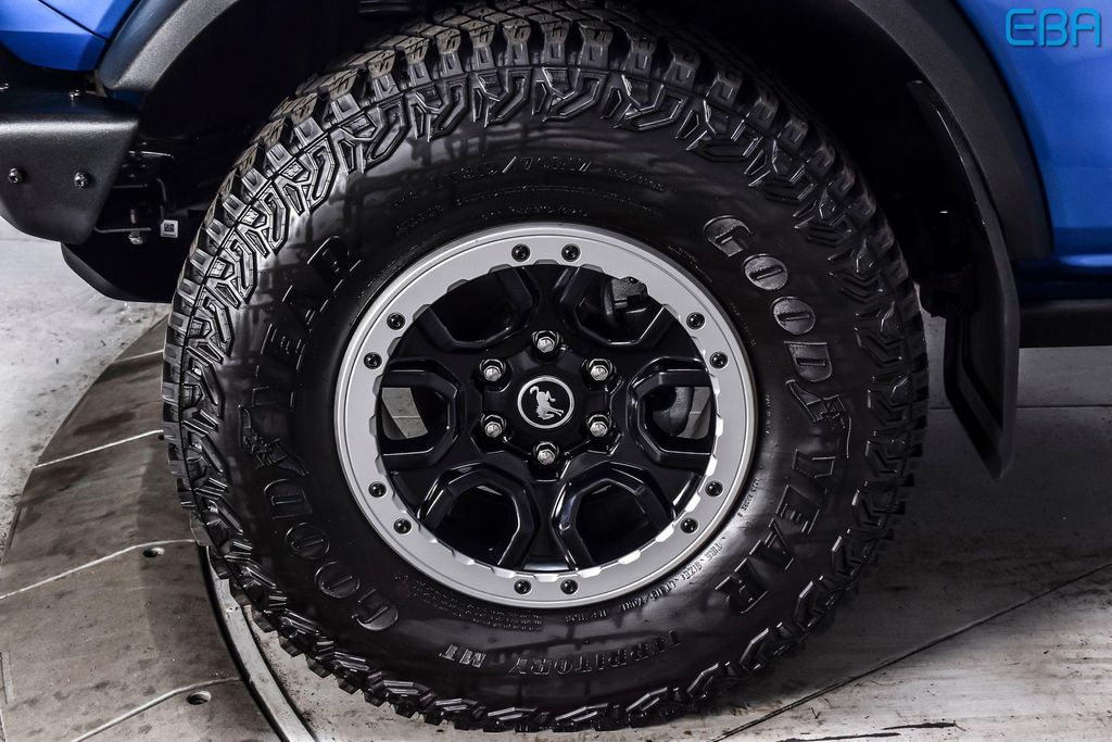FORD BRONCO - 10