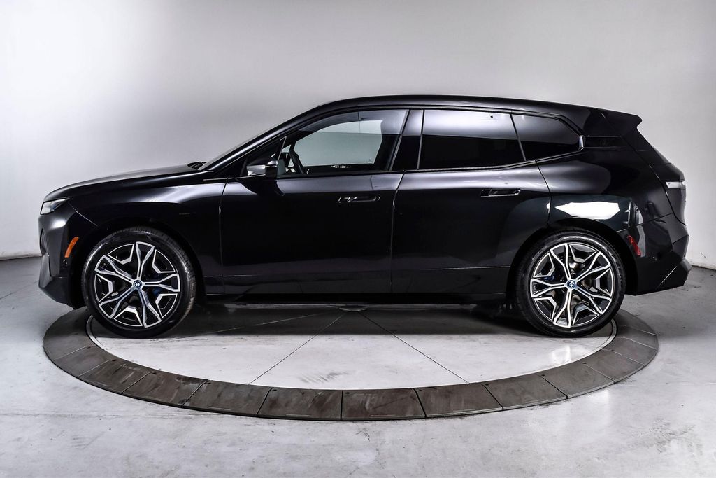 2025 BMW IX XDRIVE50 — фото 3