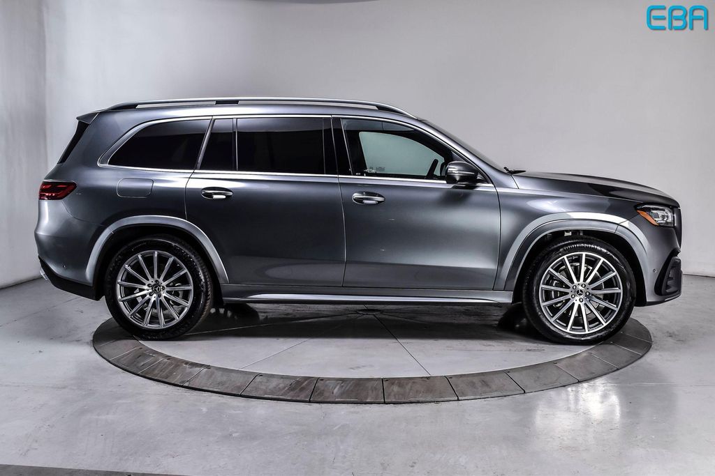 MERCEDES-BENZ GLS - 7