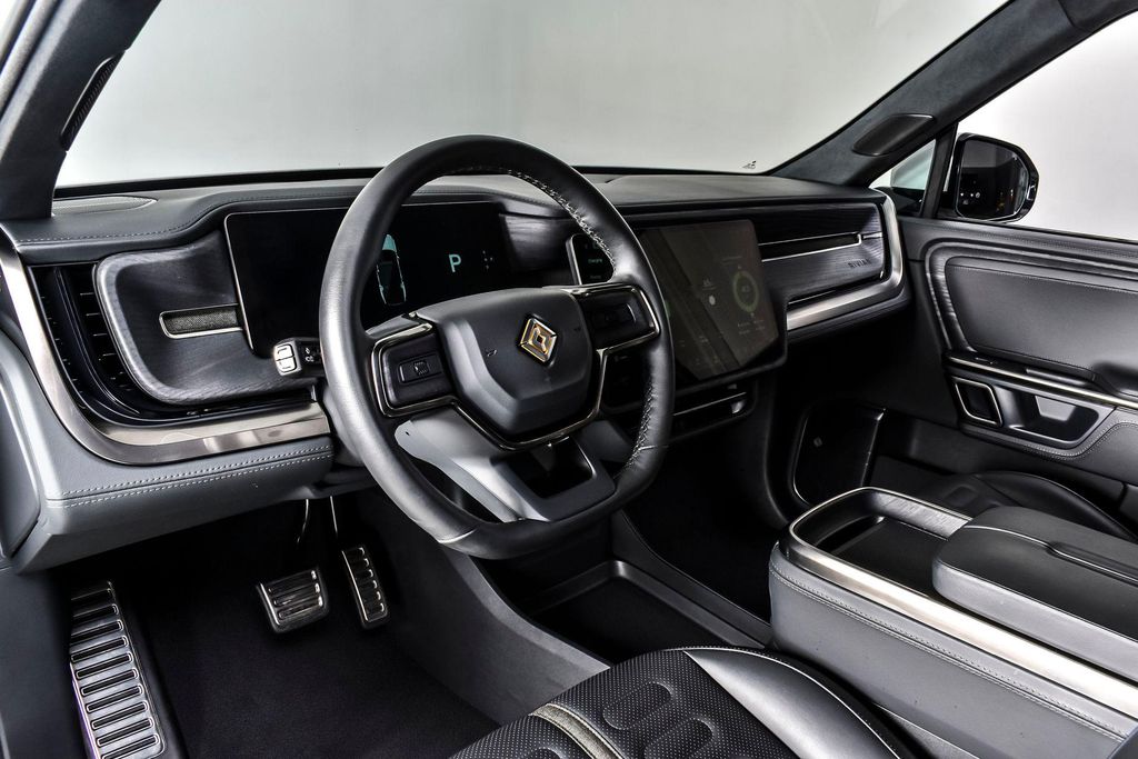 2024 Rivian R1S ADVENTURE QUAD MOTOR LARGE PACK — миниатюра 16