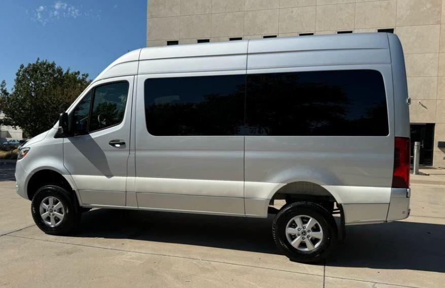 2023 Mercedes-BENZ SPRINTER 2500 144 WB — фото 3