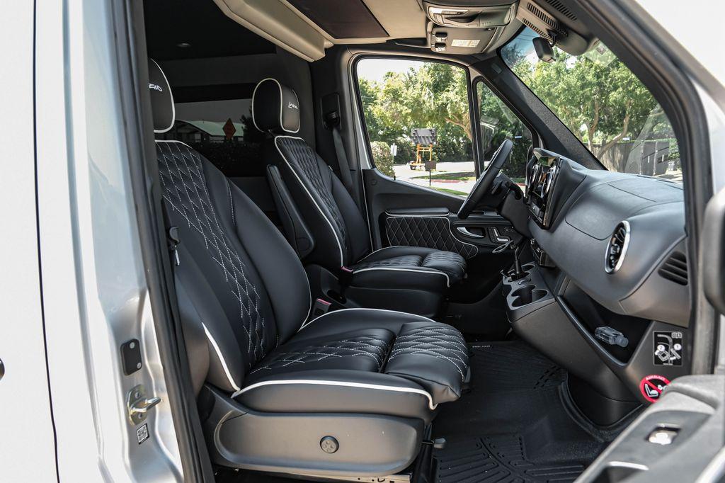 صورة مصغرة 42 لـ 2023 Mercedes-BENZ SPRINTER 2500 LUXURY