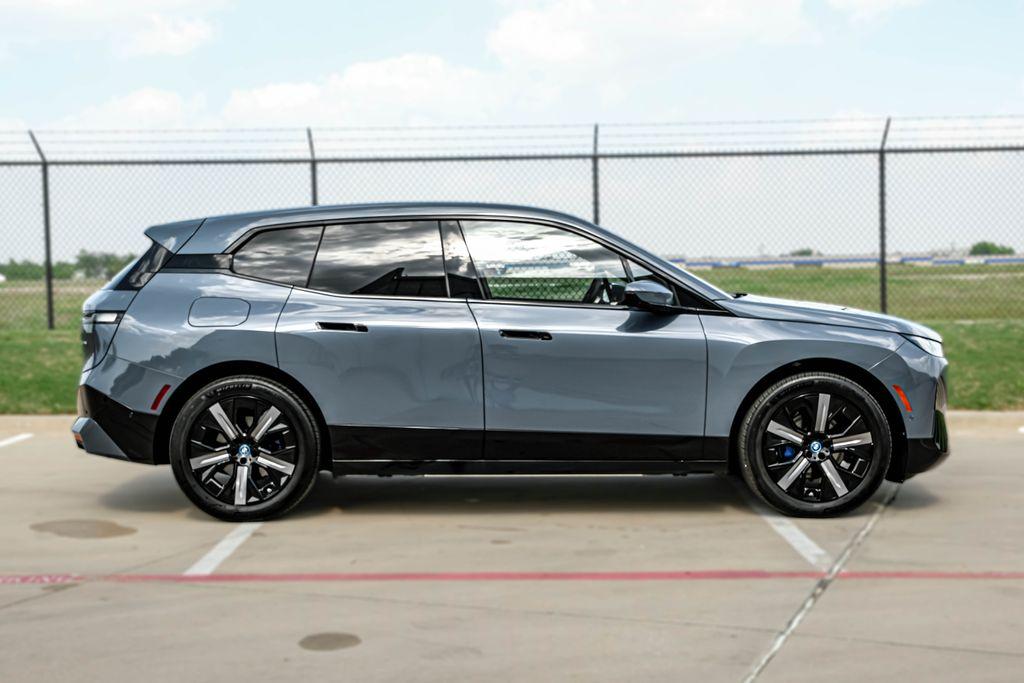 2025 BMW IX XDRIVE50 — фото 10