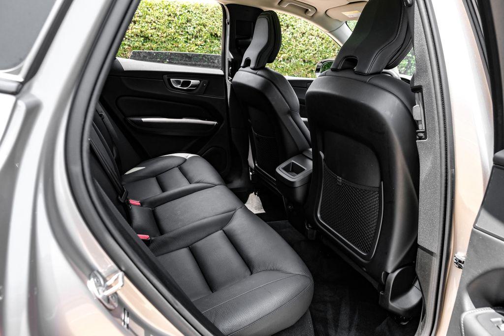 2025 Volvo XC60 B5 PLUS 照片 53