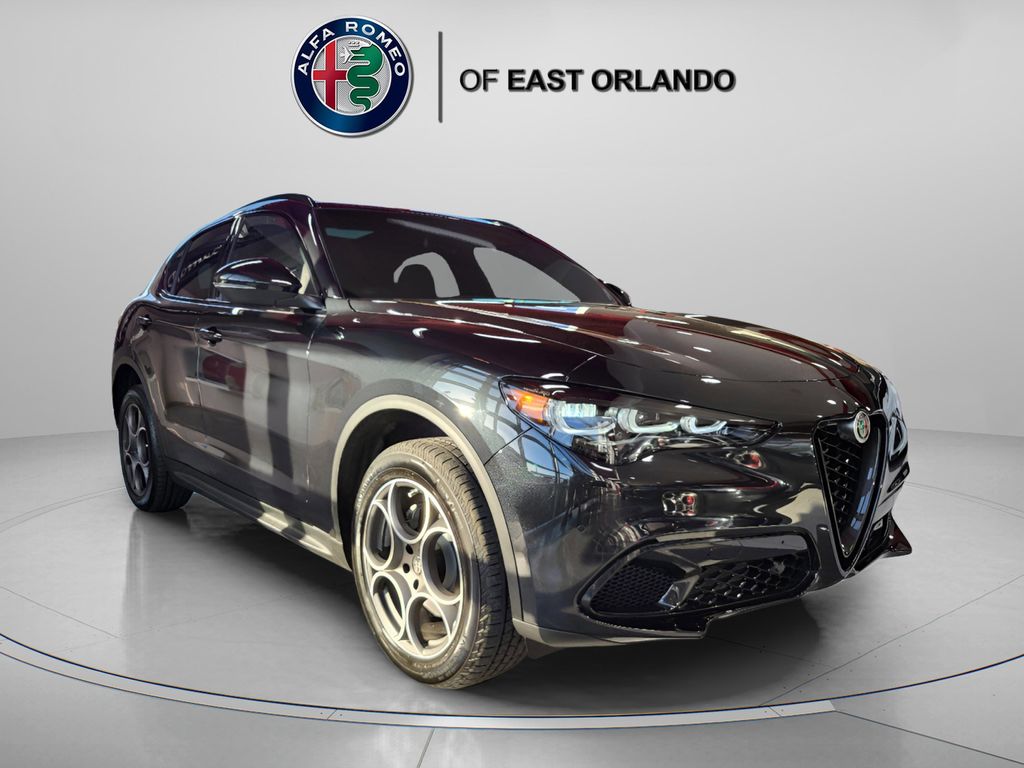 New 2025 Alfa Romeo Stelvio Sprint AWD