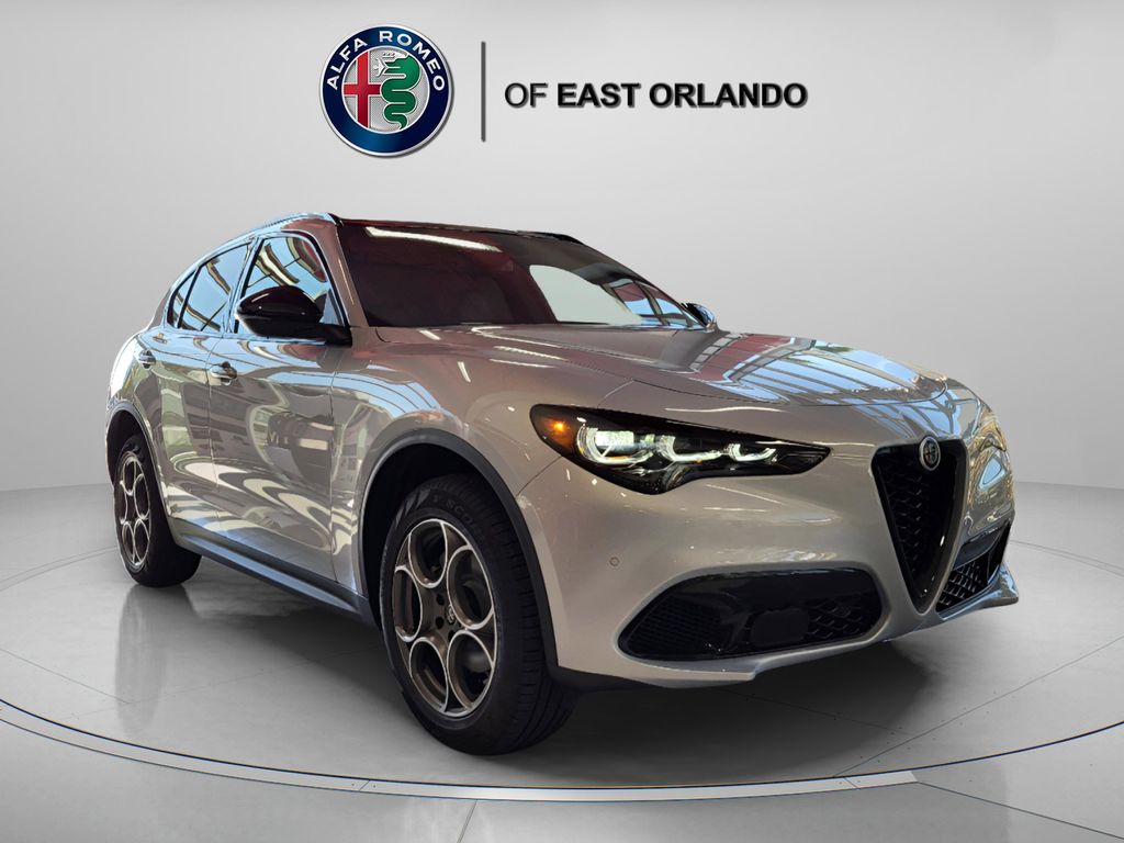 New 2025 Alfa Romeo Stelvio Sprint AWD