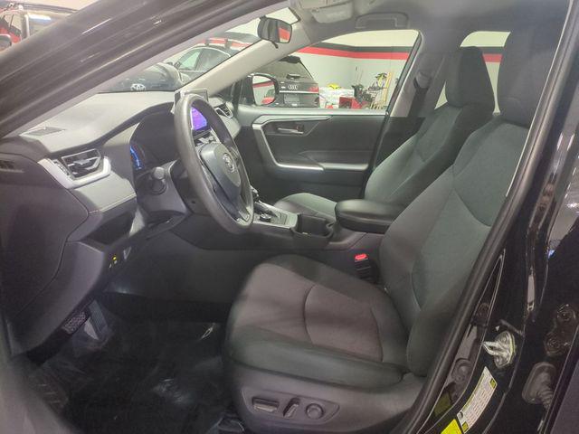 TOYOTA RAV4 - 9