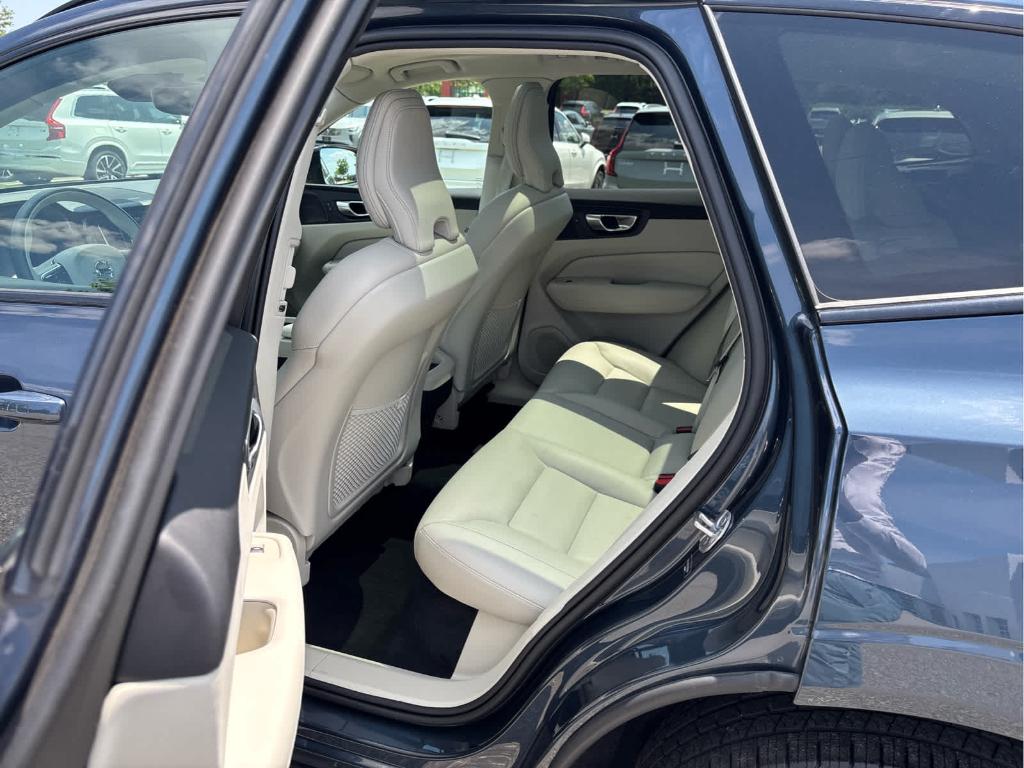صورة مصغرة 29 لـ 2024 Volvo XC60 B5 PLUS DARK THEME