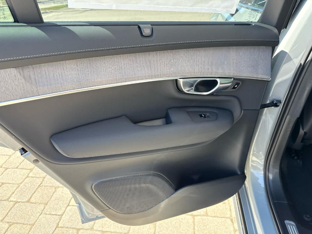 2026 Volvo XC90 B6 ULTRA 7-SEATER 照片 9