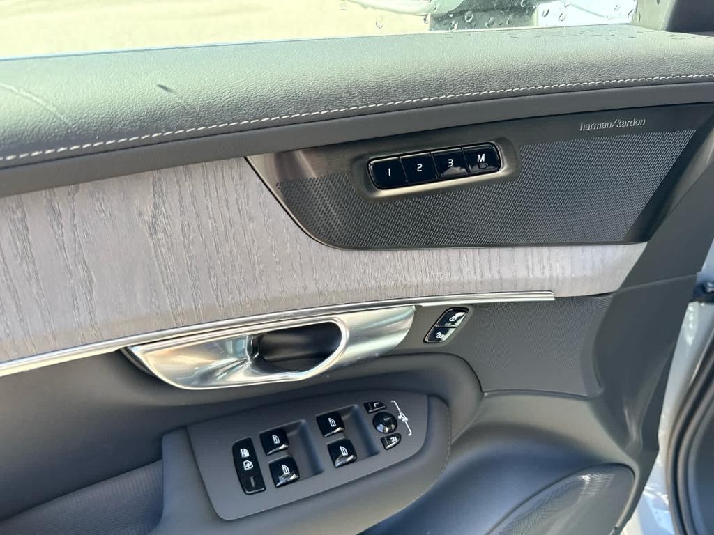 2026 Volvo XC90 B6 ULTRA 7-SEATER 照片 6