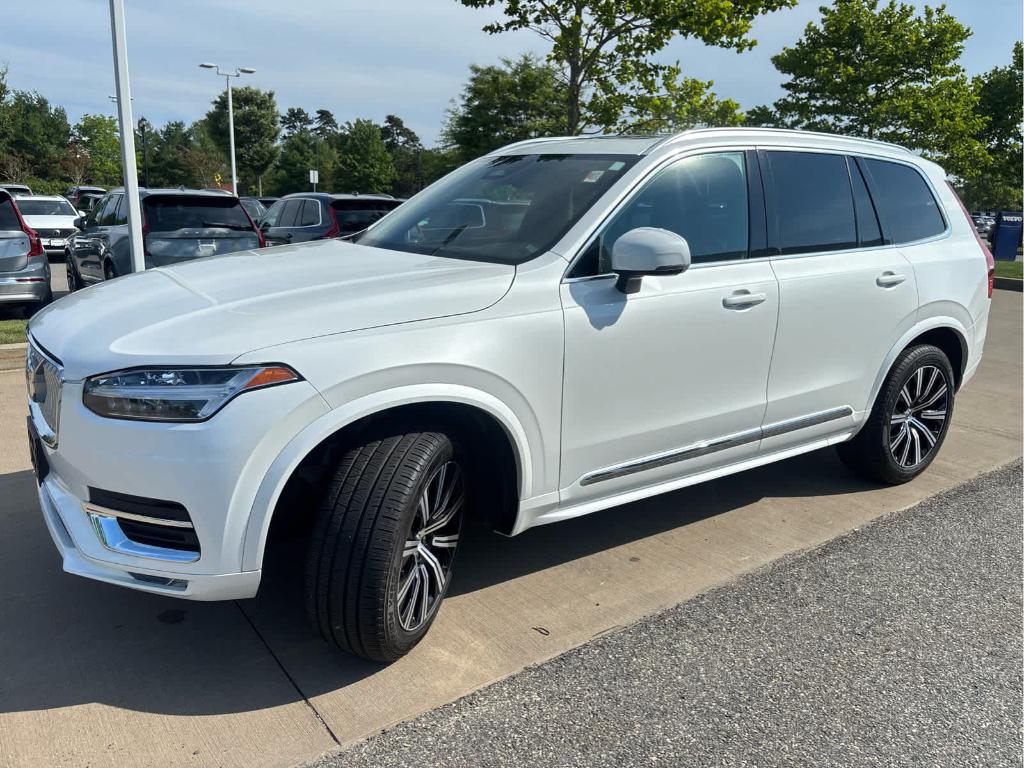 2025 Volvo XC90 B5 CORE — фото 4