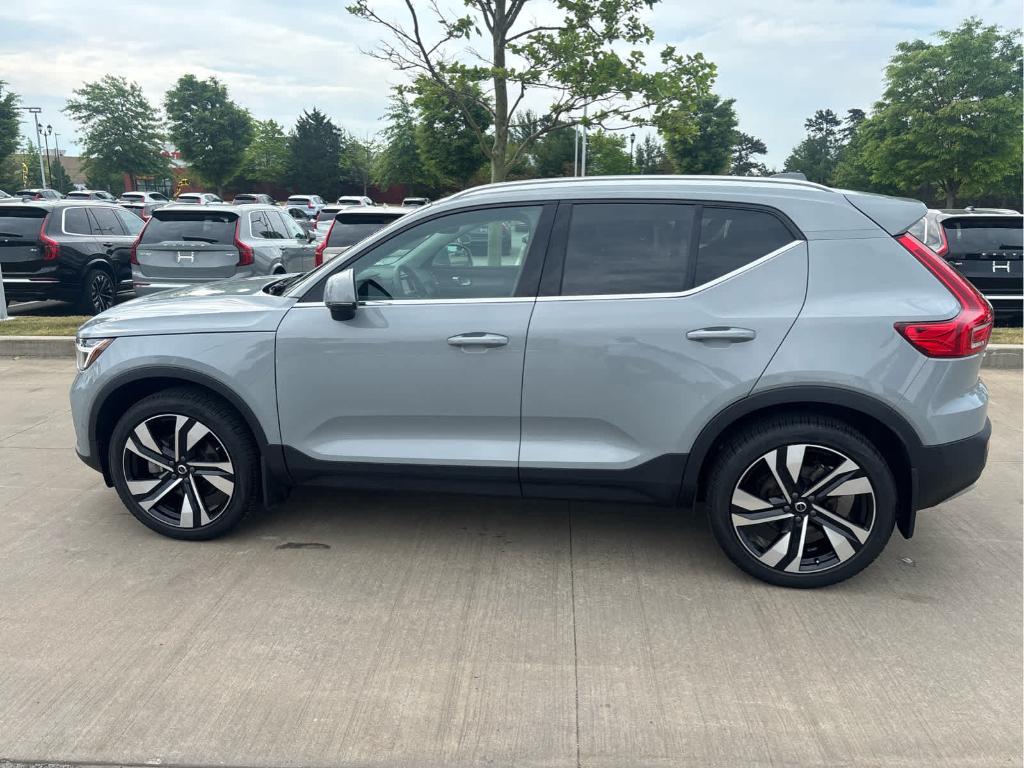 صورة مصغرة 30 لـ 2024 Volvo XC40 B5 ULTIMATE BRIGHT THEME