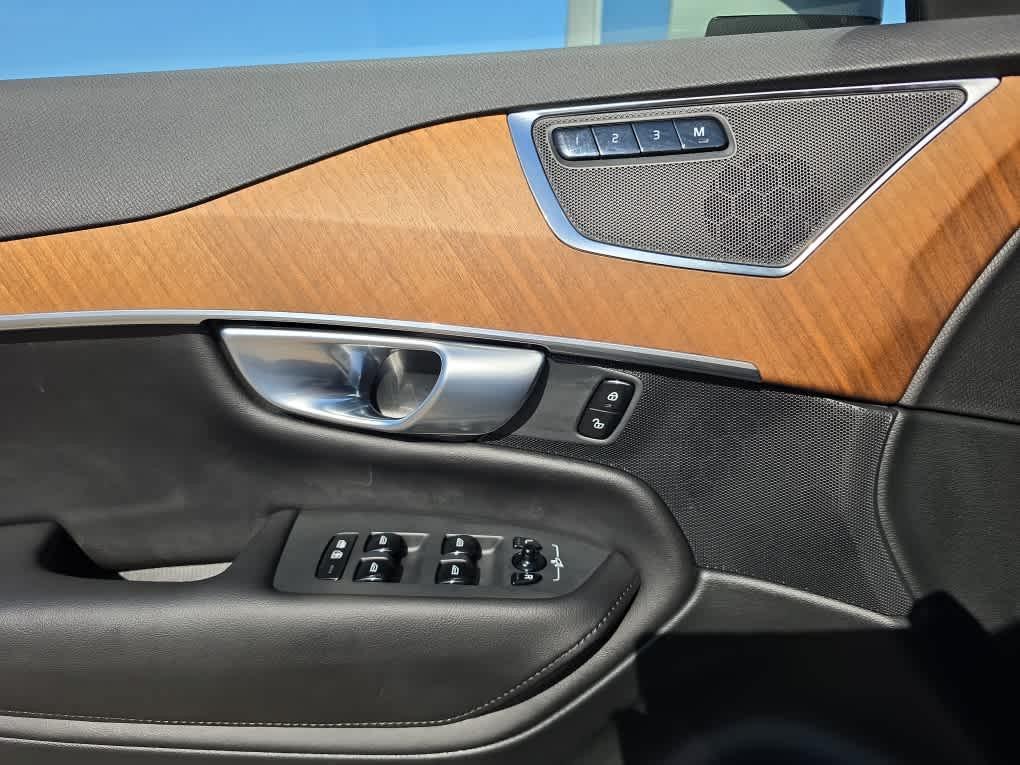 صورة مصغرة 21 لـ 2024 Volvo XC90 B5 PLUS BRIGHT THEME
