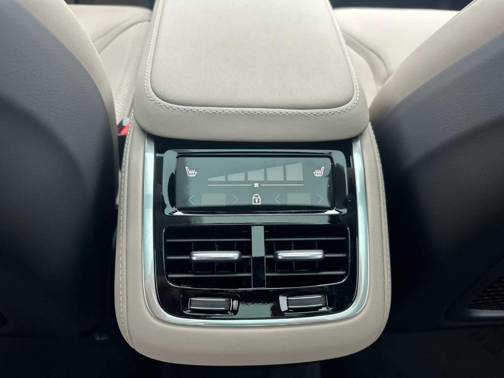 صورة مصغرة 29 لـ 2026 Volvo XC90 B6 PLUS 7-SEATER