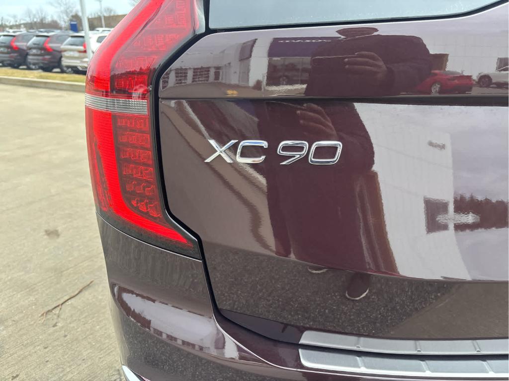 2026 Volvo XC90 B6 PLUS 7-SEATER — фото 9