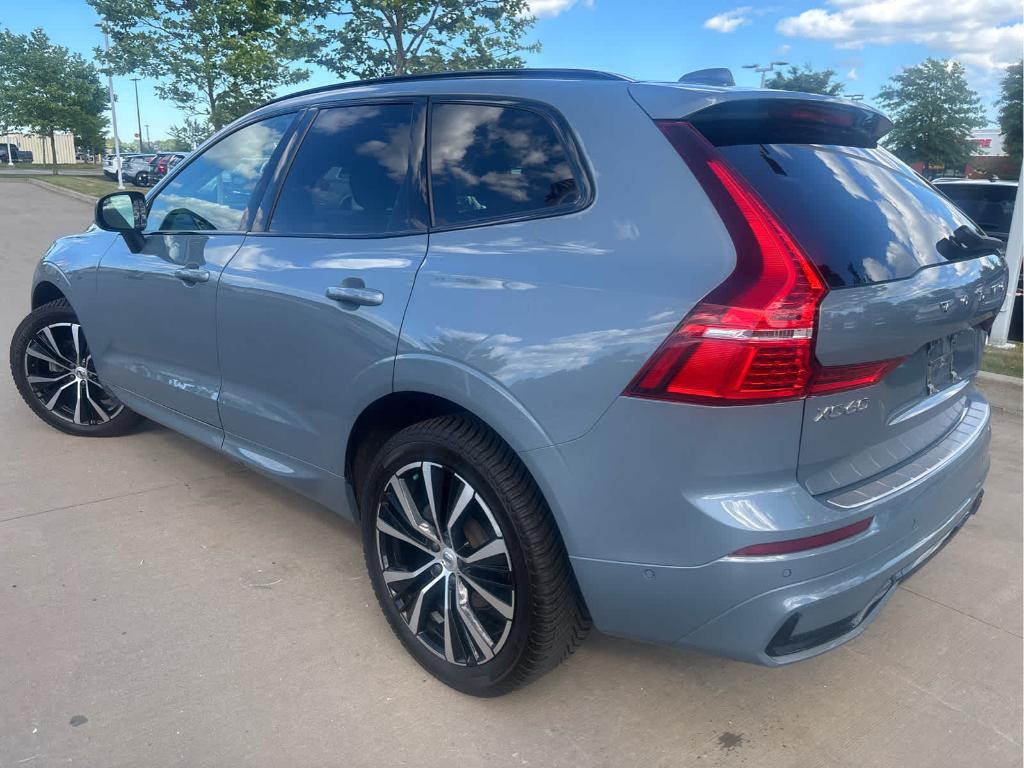 صورة 5 لـ 2023 Volvo XC60 B5 PLUS DARK THEME