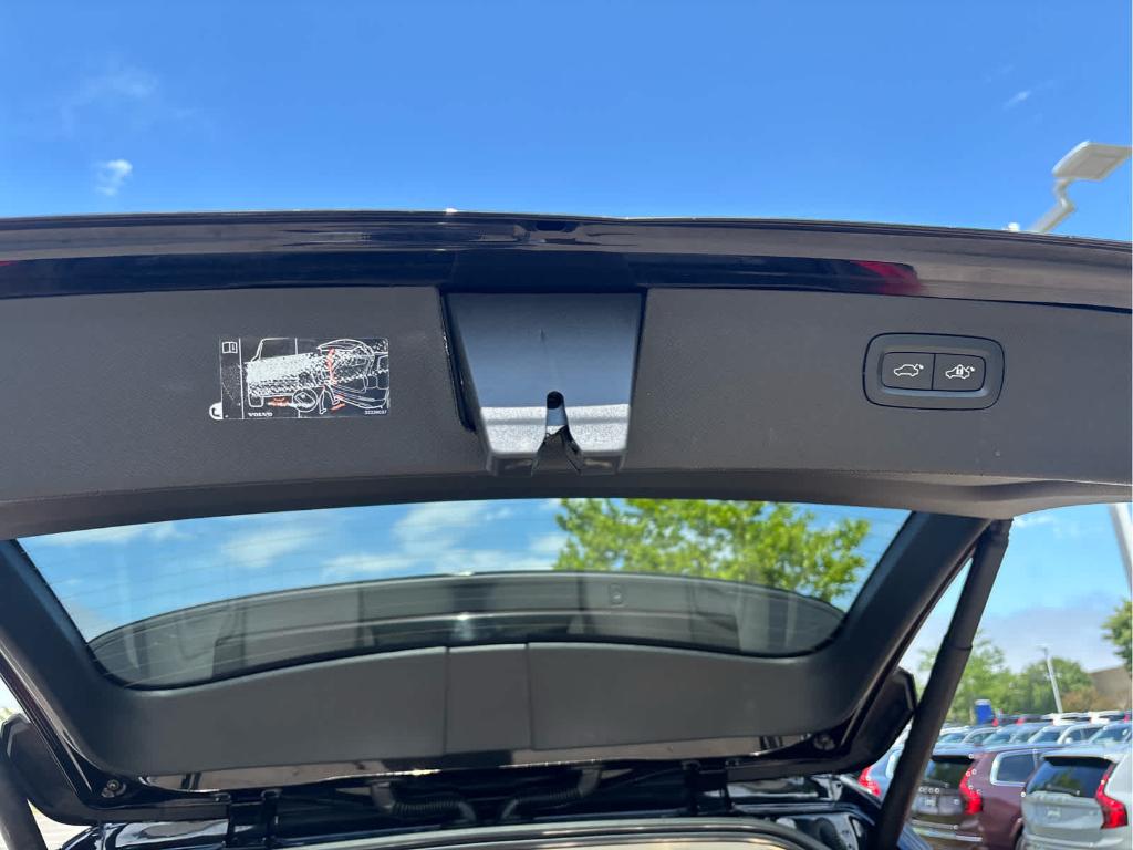 2023 Volvo XC90 B6 PLUS 6-SEATER — миниатюра 12