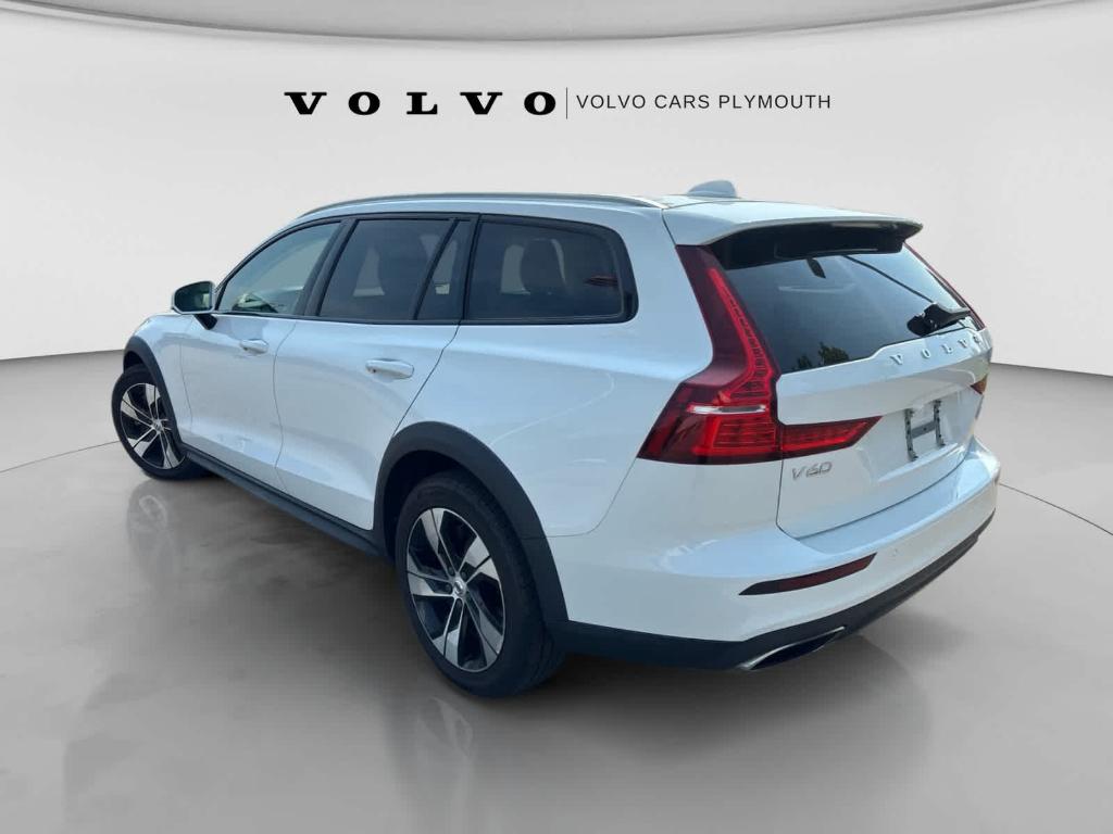 صورة 8 لـ 2021 Volvo V60 CROSS COUNTRY T5