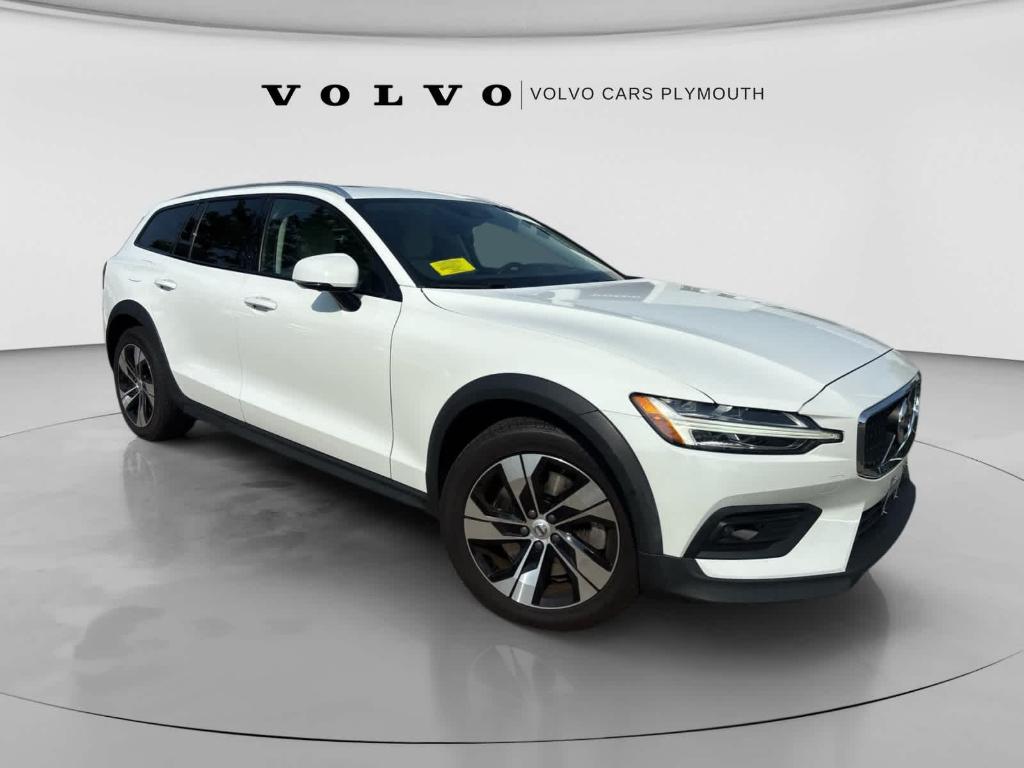 صورة 2 لـ 2021 Volvo V60 CROSS COUNTRY T5