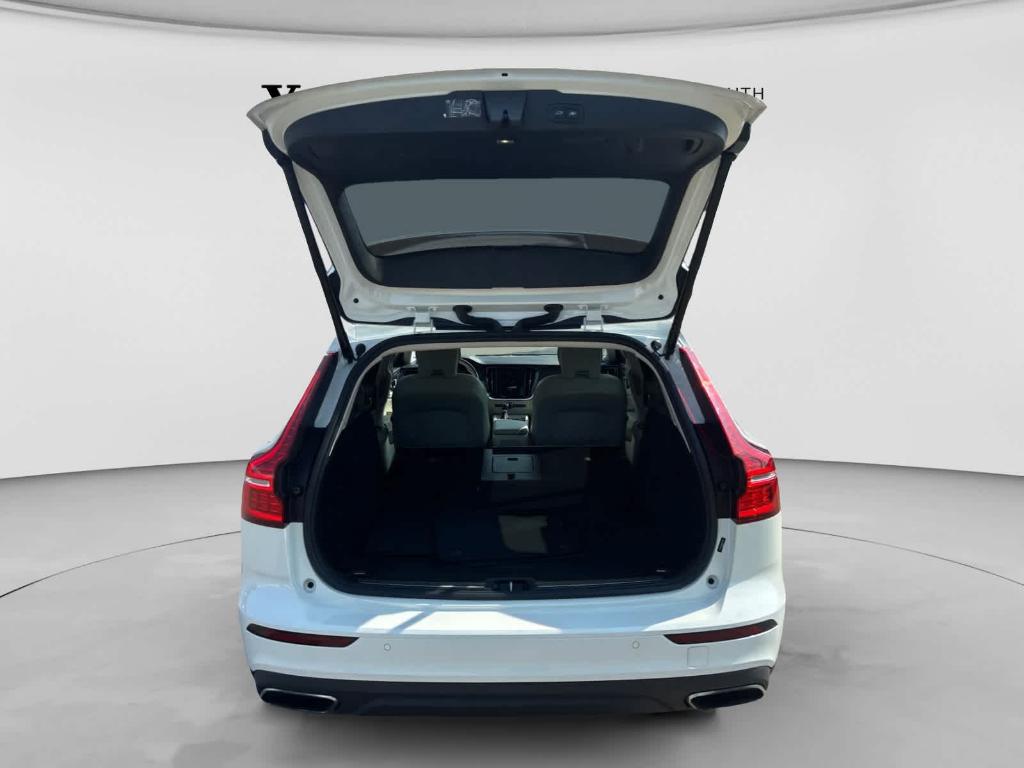2021 Volvo V60 CROSS COUNTRY T5 — миниатюра 12