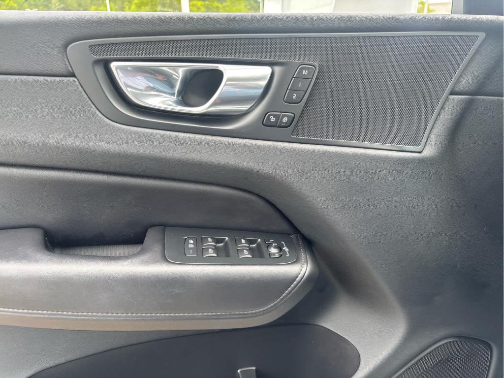 صورة مصغرة 23 لـ 2023 Volvo XC60 B5 PLUS BRIGHT THEME