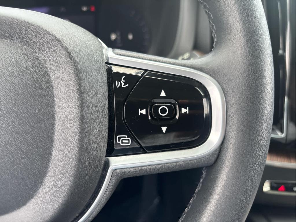 صورة مصغرة 20 لـ 2023 Volvo XC60 B5 PLUS BRIGHT THEME
