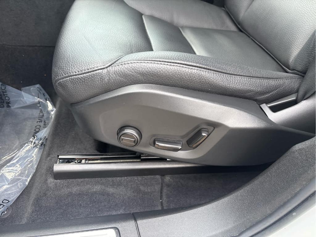 صورة مصغرة 25 لـ 2023 Volvo XC60 B5 PLUS BRIGHT THEME