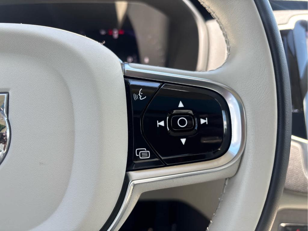 2023 Volvo XC90 B6 PLUS 7-SEATER — миниатюра 18