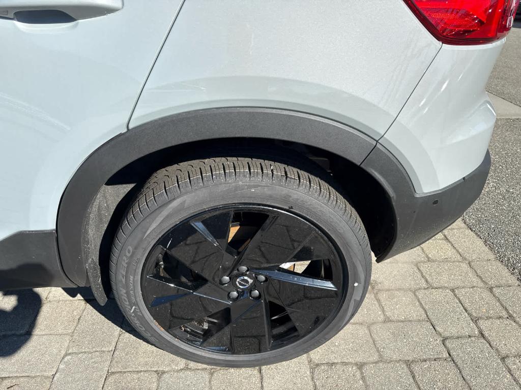 2026 Volvo XC40 B5 ULTRA BLACK EDITION 照片 9