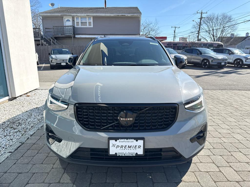 صورة مصغرة 30 لـ 2026 Volvo XC40 B5 ULTRA BLACK EDITION