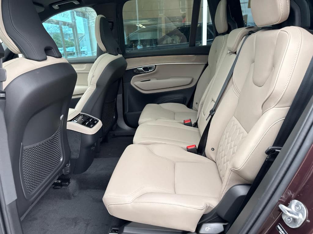 2026 Volvo XC90 B5 CORE 照片 10