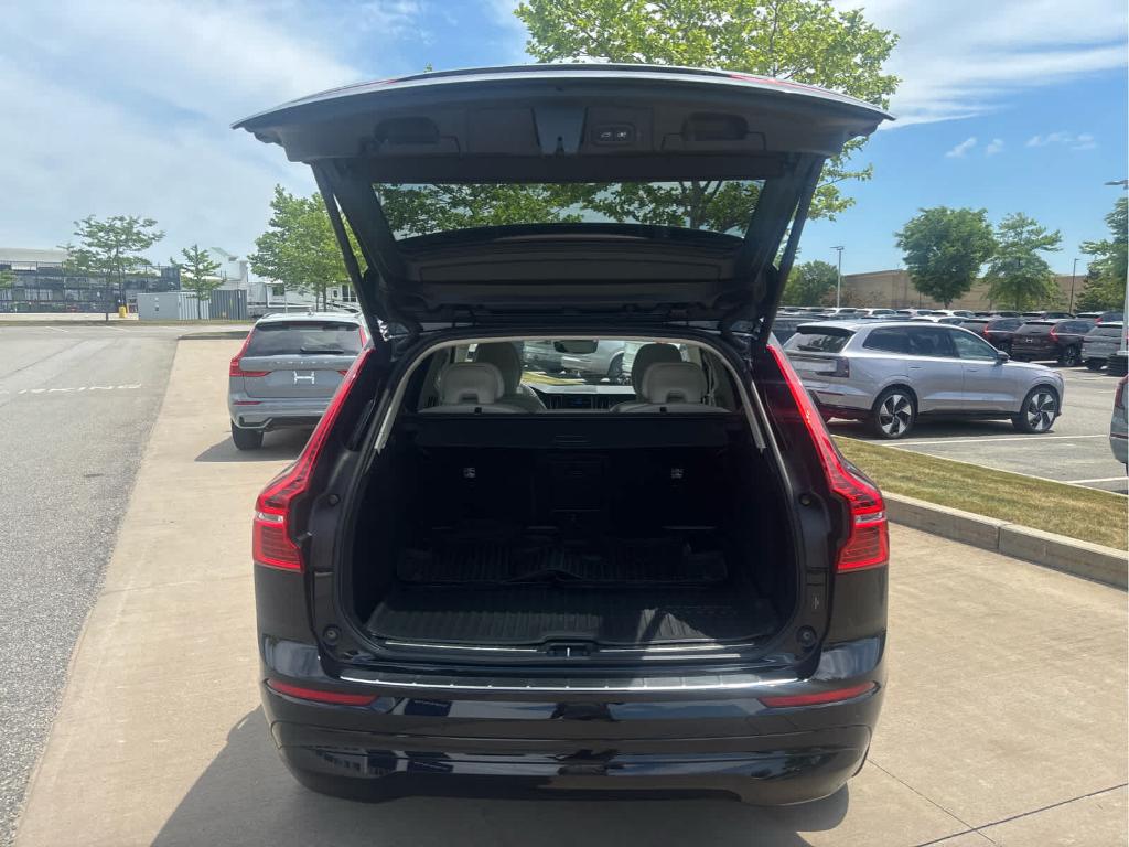 2023 Volvo XC60 B5 CORE 照片 8
