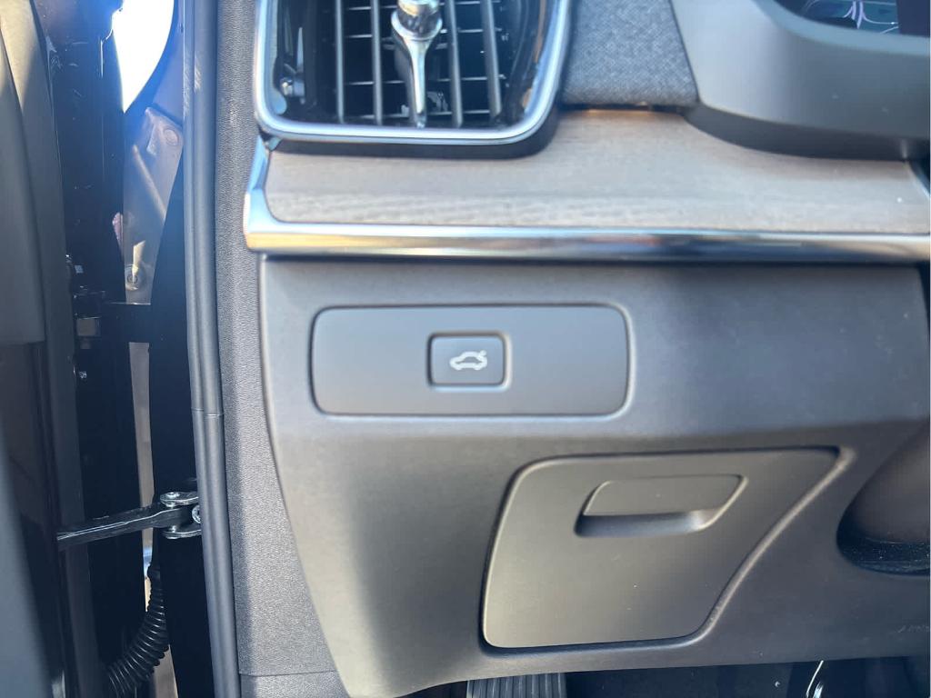 2026 Volvo XC90 B6 PLUS 7-SEATER 缩略图 23