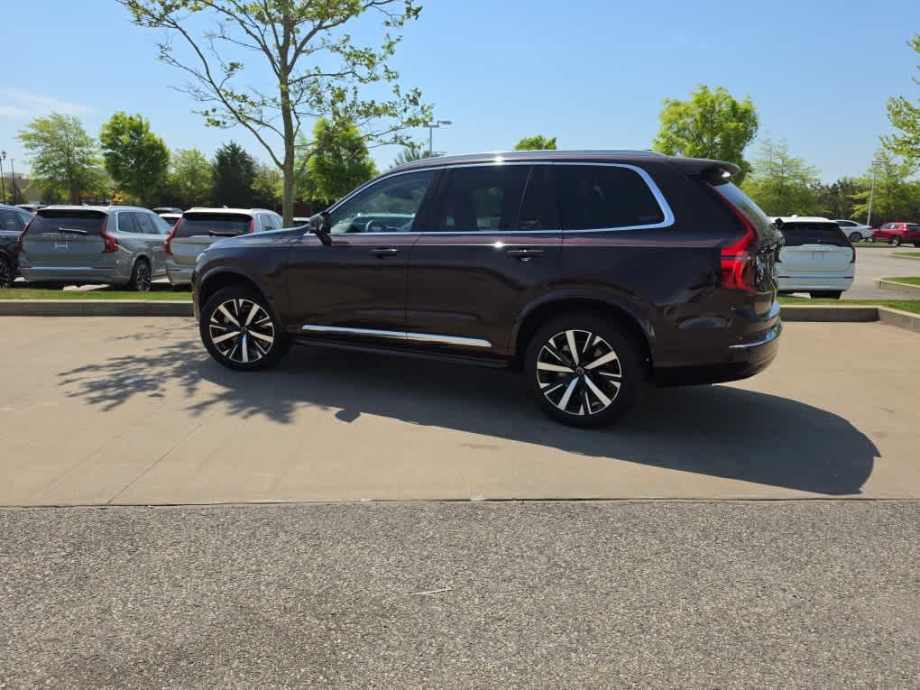 2025 Volvo XC90 B5 CORE 照片 4