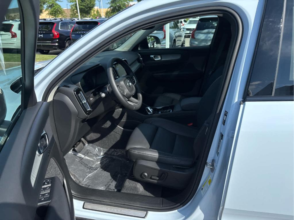 صورة مصغرة 12 لـ 2026 Volvo XC40 B5 PLUS