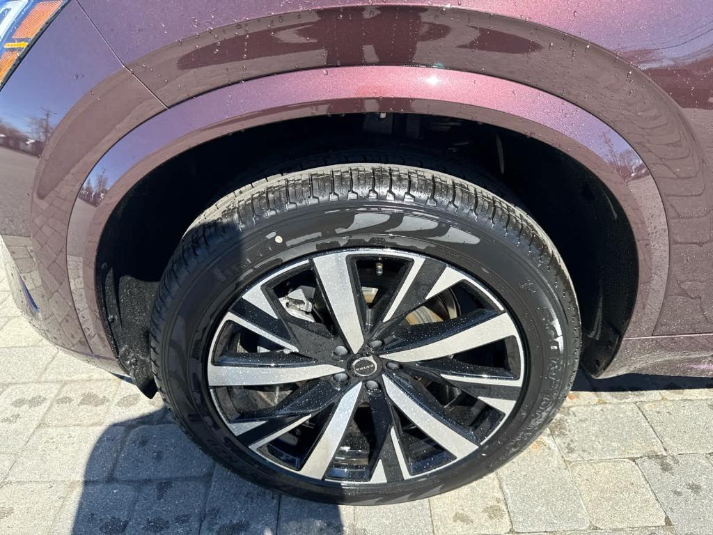 2026 Volvo XC90 B5 CORE — фото 3