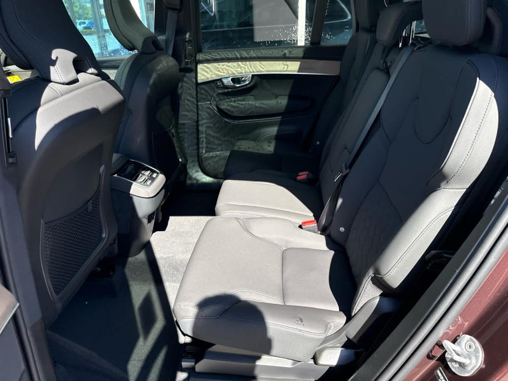 2026 Volvo XC90 B5 CORE — фото 10