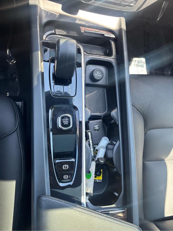 صورة مصغرة 21 لـ 2023 Volvo XC60 B5 PLUS DARK THEME
