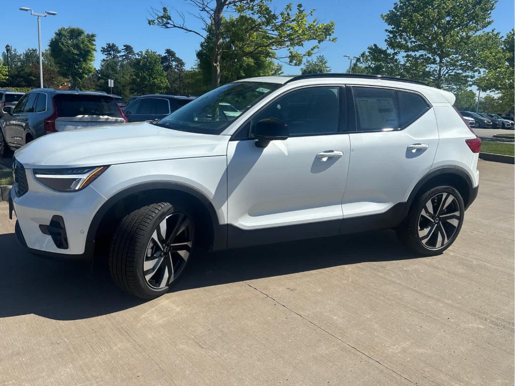 2026 Volvo XC40 B5 PLUS 照片 3