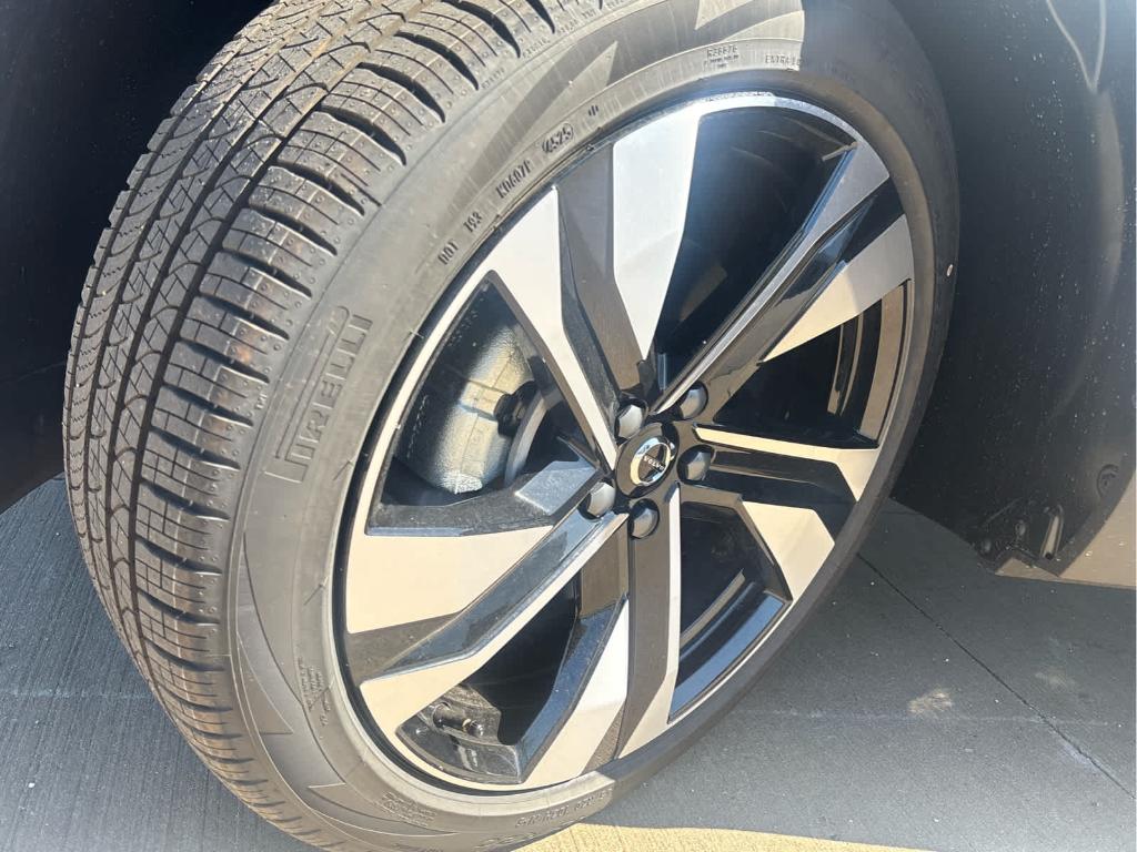 2026 Volvo XC40 B5 PLUS 照片 4