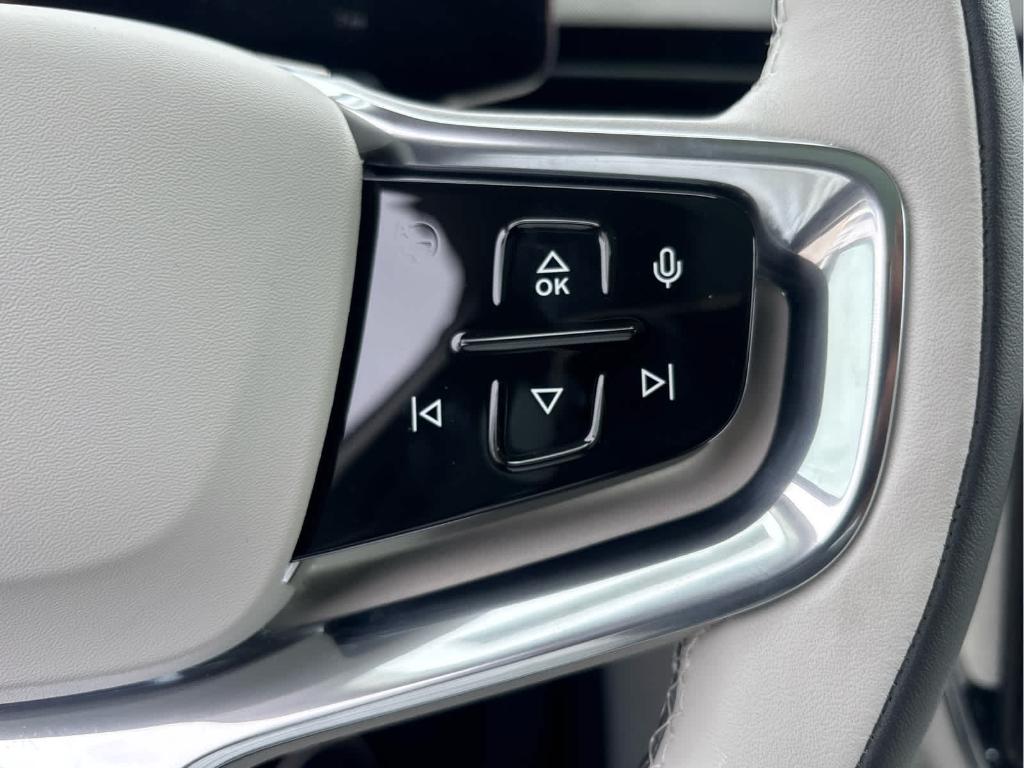 2026 Volvo EX90 PLUS — миниатюра 16