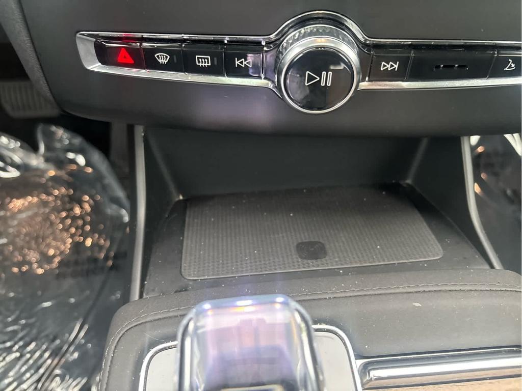 2026 Volvo XC90 B6 PLUS 7-SEATER — миниатюра 30