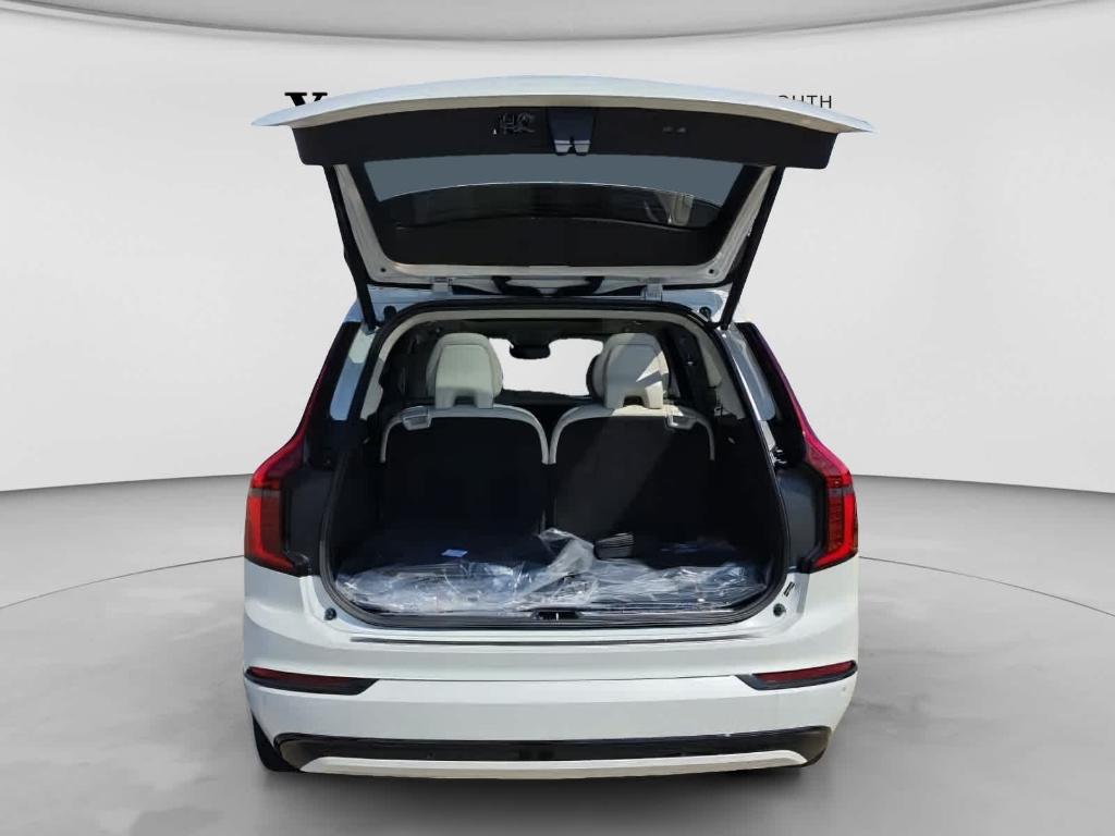 2026 Volvo XC90 B6 ULTRA DARK THEME 7-SEATER 照片 6