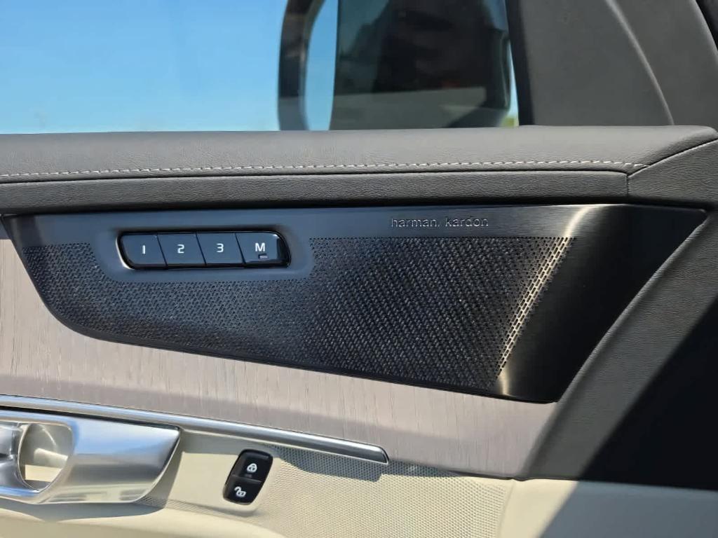 2026 Volvo XC90 B6 ULTRA DARK THEME 7-SEATER 缩略图 23