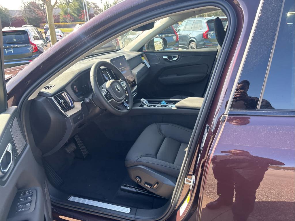 صورة مصغرة 11 لـ 2026 Volvo XC60 B5 PLUS