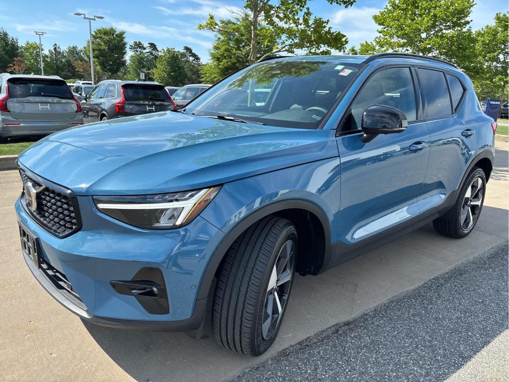 2024 Volvo XC40 B5 PLUS DARK THEME thumbnail 29