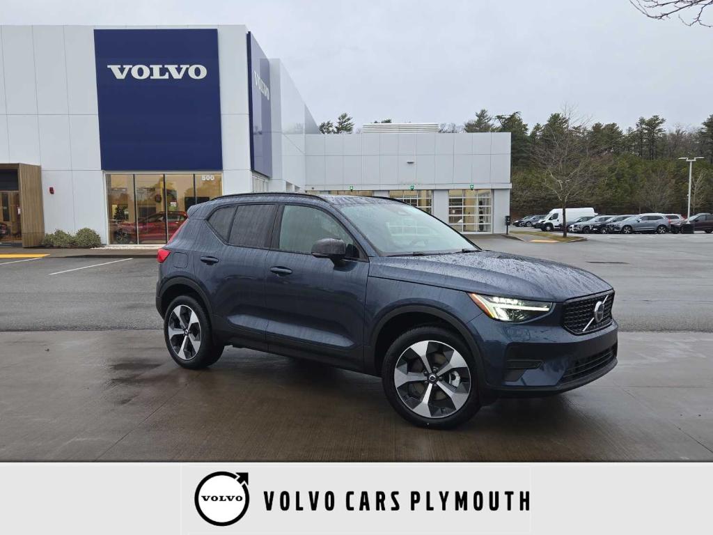 New 2026 Volvo XC40 B5 Core