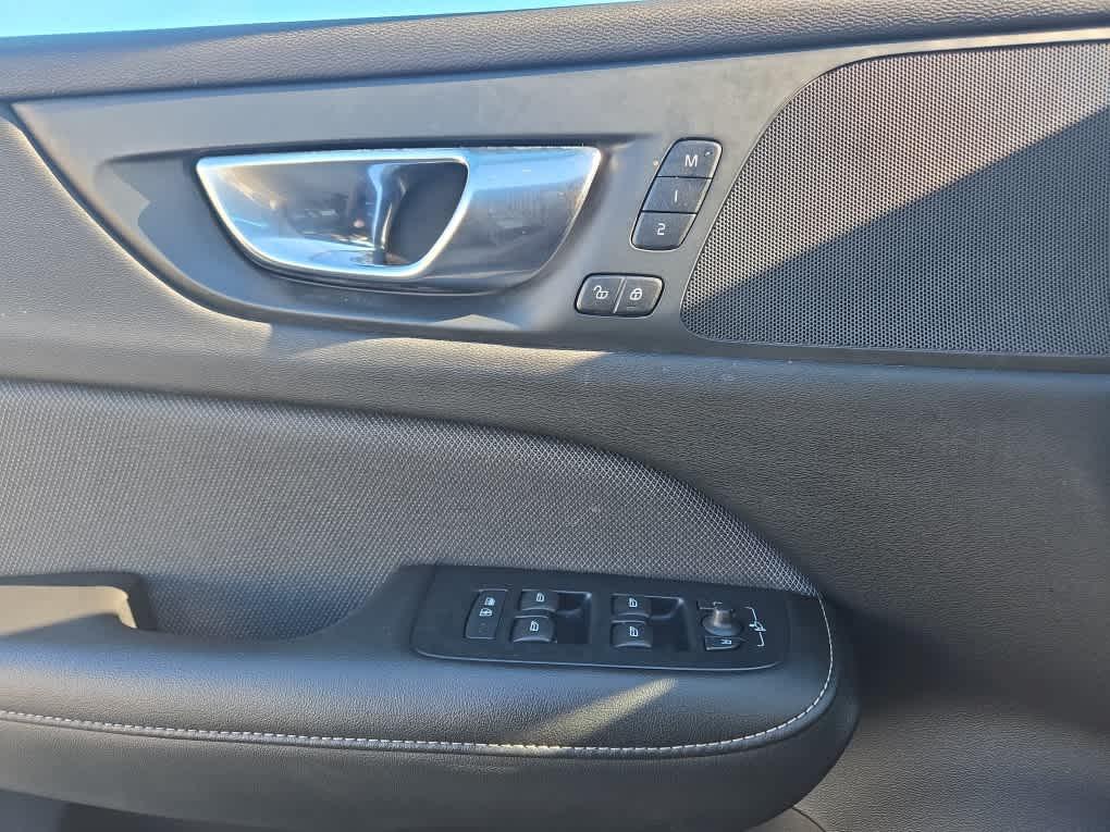2024 Volvo S60 B5 PLUS BLACK EDITION 缩略图 22